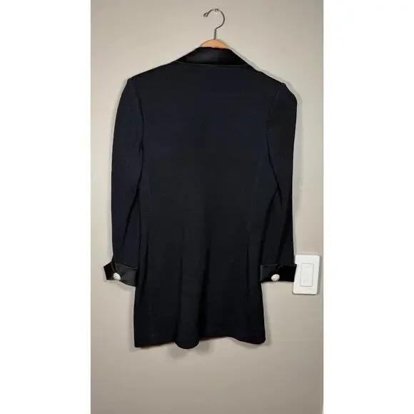 St. John Evening Santana Knit Tuxedo Blazer w/Rhinestone buttons size 2